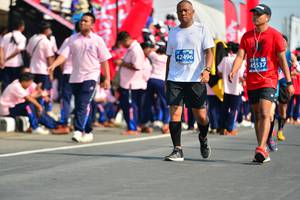 BIB: 42496, 45537
                            <button type="button" onclick="openModal(11103775)" class="btn btn-primary btn-sm float-right btn-popup" data-toggle="modal" data-target=".modal-high-quality">
                        <i class="fas fa-shopping-cart"></i> Add to Cart
                    </button>
                                            <button type="button" onclick="isThisMe(11103775, true)" class="btn btn-success btn-sm float-right btn-popup btn-isme hidden" data-toggle="tooltip" data-placement="bottom" title="นี่คือรูปของคุณใช่ไหม คลิกที่นี่เพื่อเอาเข้าอัลบั้ม">
                        <i class="fas fa-plus"></i> Add to album
                    </button>
                    <button type="button" onclick="isThisMe(11103775, false)" class="btn btn-warning btn-sm float-right btn-popup btn-isnotme hidden">
                        <i class="fas fa-ban"></i> Remove from album
                    </button>