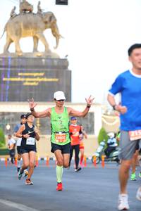 BIB: 215, 4315, 20985
                            <button type="button" onclick="openModal(10780443)" class="btn btn-primary btn-sm float-right btn-popup" data-toggle="modal" data-target=".modal-high-quality">
                        <i class="fas fa-shopping-cart"></i> Add to Cart
                    </button>
                                            <button type="button" onclick="isThisMe(10780443, true)" class="btn btn-success btn-sm float-right btn-popup btn-isme hidden" data-toggle="tooltip" data-placement="bottom" title="นี่คือรูปของคุณใช่ไหม คลิกที่นี่เพื่อเอาเข้าอัลบั้ม">
                        <i class="fas fa-plus"></i> Add to album
                    </button>
                    <button type="button" onclick="isThisMe(10780443, false)" class="btn btn-warning btn-sm float-right btn-popup btn-isnotme hidden">
                        <i class="fas fa-ban"></i> Remove from album
                    </button>