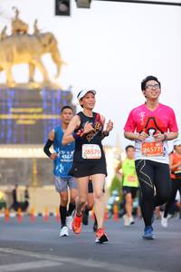 BIB: 26577, 28579, 4567
                            <button type="button" onclick="openModal(10728689)" class="btn btn-primary btn-sm float-right btn-popup" data-toggle="modal" data-target=".modal-high-quality">
                        <i class="fas fa-shopping-cart"></i> Add to Cart
                    </button>
                                            <button type="button" onclick="isThisMe(10728689, true)" class="btn btn-success btn-sm float-right btn-popup btn-isme hidden" data-toggle="tooltip" data-placement="bottom" title="นี่คือรูปของคุณใช่ไหม คลิกที่นี่เพื่อเอาเข้าอัลบั้ม">
                        <i class="fas fa-plus"></i> Add to album
                    </button>
                    <button type="button" onclick="isThisMe(10728689, false)" class="btn btn-warning btn-sm float-right btn-popup btn-isnotme hidden">
                        <i class="fas fa-ban"></i> Remove from album
                    </button>