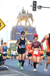 BIB: 40204, 2726, 23596
                            <button type="button" onclick="openModal(10797462)" class="btn btn-primary btn-sm float-right btn-popup" data-toggle="modal" data-target=".modal-high-quality">
                        <i class="fas fa-shopping-cart"></i> Add to Cart
                    </button>
                                            <button type="button" onclick="isThisMe(10797462, true)" class="btn btn-success btn-sm float-right btn-popup btn-isme hidden" data-toggle="tooltip" data-placement="bottom" title="นี่คือรูปของคุณใช่ไหม คลิกที่นี่เพื่อเอาเข้าอัลบั้ม">
                        <i class="fas fa-plus"></i> Add to album
                    </button>
                    <button type="button" onclick="isThisMe(10797462, false)" class="btn btn-warning btn-sm float-right btn-popup btn-isnotme hidden">
                        <i class="fas fa-ban"></i> Remove from album
                    </button>