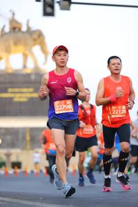 BIB: 22798, 22128
                            <button type="button" onclick="openModal(10731949)" class="btn btn-primary btn-sm float-right btn-popup" data-toggle="modal" data-target=".modal-high-quality">
                        <i class="fas fa-shopping-cart"></i> Add to Cart
                    </button>
                                            <button type="button" onclick="isThisMe(10731949, true)" class="btn btn-success btn-sm float-right btn-popup btn-isme hidden" data-toggle="tooltip" data-placement="bottom" title="นี่คือรูปของคุณใช่ไหม คลิกที่นี่เพื่อเอาเข้าอัลบั้ม">
                        <i class="fas fa-plus"></i> Add to album
                    </button>
                    <button type="button" onclick="isThisMe(10731949, false)" class="btn btn-warning btn-sm float-right btn-popup btn-isnotme hidden">
                        <i class="fas fa-ban"></i> Remove from album
                    </button>