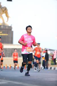 BIB: 26864
                            <button type="button" onclick="openModal(10740756)" class="btn btn-primary btn-sm float-right btn-popup" data-toggle="modal" data-target=".modal-high-quality">
                        <i class="fas fa-shopping-cart"></i> Add to Cart
                    </button>
                                            <button type="button" onclick="isThisMe(10740756, true)" class="btn btn-success btn-sm float-right btn-popup btn-isme hidden" data-toggle="tooltip" data-placement="bottom" title="นี่คือรูปของคุณใช่ไหม คลิกที่นี่เพื่อเอาเข้าอัลบั้ม">
                        <i class="fas fa-plus"></i> Add to album
                    </button>
                    <button type="button" onclick="isThisMe(10740756, false)" class="btn btn-warning btn-sm float-right btn-popup btn-isnotme hidden">
                        <i class="fas fa-ban"></i> Remove from album
                    </button>