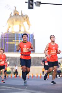 BIB: 2715, 21896, 100
                            <button type="button" onclick="openModal(10723035)" class="btn btn-primary btn-sm float-right btn-popup" data-toggle="modal" data-target=".modal-high-quality">
                        <i class="fas fa-shopping-cart"></i> Add to Cart
                    </button>
                                            <button type="button" onclick="isThisMe(10723035, true)" class="btn btn-success btn-sm float-right btn-popup btn-isme hidden" data-toggle="tooltip" data-placement="bottom" title="นี่คือรูปของคุณใช่ไหม คลิกที่นี่เพื่อเอาเข้าอัลบั้ม">
                        <i class="fas fa-plus"></i> Add to album
                    </button>
                    <button type="button" onclick="isThisMe(10723035, false)" class="btn btn-warning btn-sm float-right btn-popup btn-isnotme hidden">
                        <i class="fas fa-ban"></i> Remove from album
                    </button>