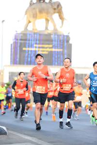 BIB: 400, 20882, 26376
                            <button type="button" onclick="openModal(10771892)" class="btn btn-primary btn-sm float-right btn-popup" data-toggle="modal" data-target=".modal-high-quality">
                        <i class="fas fa-shopping-cart"></i> Add to Cart
                    </button>
                                            <button type="button" onclick="isThisMe(10771892, true)" class="btn btn-success btn-sm float-right btn-popup btn-isme hidden" data-toggle="tooltip" data-placement="bottom" title="นี่คือรูปของคุณใช่ไหม คลิกที่นี่เพื่อเอาเข้าอัลบั้ม">
                        <i class="fas fa-plus"></i> Add to album
                    </button>
                    <button type="button" onclick="isThisMe(10771892, false)" class="btn btn-warning btn-sm float-right btn-popup btn-isnotme hidden">
                        <i class="fas fa-ban"></i> Remove from album
                    </button>