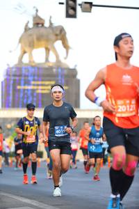 BIB: 20121, 4019
                            <button type="button" onclick="openModal(10795576)" class="btn btn-primary btn-sm float-right btn-popup" data-toggle="modal" data-target=".modal-high-quality">
                        <i class="fas fa-shopping-cart"></i> Add to Cart
                    </button>
                                            <button type="button" onclick="isThisMe(10795576, true)" class="btn btn-success btn-sm float-right btn-popup btn-isme hidden" data-toggle="tooltip" data-placement="bottom" title="นี่คือรูปของคุณใช่ไหม คลิกที่นี่เพื่อเอาเข้าอัลบั้ม">
                        <i class="fas fa-plus"></i> Add to album
                    </button>
                    <button type="button" onclick="isThisMe(10795576, false)" class="btn btn-warning btn-sm float-right btn-popup btn-isnotme hidden">
                        <i class="fas fa-ban"></i> Remove from album
                    </button>