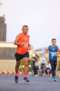 BIB: 097, 3300
                            <button type="button" onclick="openModal(10727881)" class="btn btn-primary btn-sm float-right btn-popup" data-toggle="modal" data-target=".modal-high-quality">
                        <i class="fas fa-shopping-cart"></i> Add to Cart
                    </button>
                                            <button type="button" onclick="isThisMe(10727881, true)" class="btn btn-success btn-sm float-right btn-popup btn-isme hidden" data-toggle="tooltip" data-placement="bottom" title="นี่คือรูปของคุณใช่ไหม คลิกที่นี่เพื่อเอาเข้าอัลบั้ม">
                        <i class="fas fa-plus"></i> Add to album
                    </button>
                    <button type="button" onclick="isThisMe(10727881, false)" class="btn btn-warning btn-sm float-right btn-popup btn-isnotme hidden">
                        <i class="fas fa-ban"></i> Remove from album
                    </button>