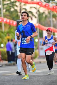 BIB: 402, 232
                            <button type="button" onclick="openModal(10784424)" class="btn btn-primary btn-sm float-right btn-popup" data-toggle="modal" data-target=".modal-high-quality">
                        <i class="fas fa-shopping-cart"></i> Add to Cart
                    </button>
                                            <button type="button" onclick="isThisMe(10784424, true)" class="btn btn-success btn-sm float-right btn-popup btn-isme hidden" data-toggle="tooltip" data-placement="bottom" title="นี่คือรูปของคุณใช่ไหม คลิกที่นี่เพื่อเอาเข้าอัลบั้ม">
                        <i class="fas fa-plus"></i> Add to album
                    </button>
                    <button type="button" onclick="isThisMe(10784424, false)" class="btn btn-warning btn-sm float-right btn-popup btn-isnotme hidden">
                        <i class="fas fa-ban"></i> Remove from album
                    </button>