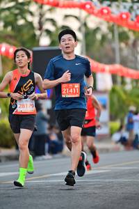 BIB: 21411, 28179
                            <button type="button" onclick="openModal(10775709)" class="btn btn-primary btn-sm float-right btn-popup" data-toggle="modal" data-target=".modal-high-quality">
                        <i class="fas fa-shopping-cart"></i> Add to Cart
                    </button>
                                            <button type="button" onclick="isThisMe(10775709, true)" class="btn btn-success btn-sm float-right btn-popup btn-isme hidden" data-toggle="tooltip" data-placement="bottom" title="นี่คือรูปของคุณใช่ไหม คลิกที่นี่เพื่อเอาเข้าอัลบั้ม">
                        <i class="fas fa-plus"></i> Add to album
                    </button>
                    <button type="button" onclick="isThisMe(10775709, false)" class="btn btn-warning btn-sm float-right btn-popup btn-isnotme hidden">
                        <i class="fas fa-ban"></i> Remove from album
                    </button>