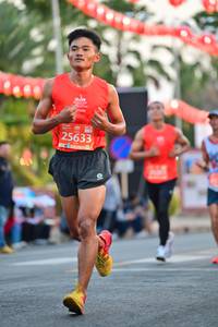 BIB: 25633
                            <button type="button" onclick="openModal(10759133)" class="btn btn-primary btn-sm float-right btn-popup" data-toggle="modal" data-target=".modal-high-quality">
                        <i class="fas fa-shopping-cart"></i> Add to Cart
                    </button>
                                            <button type="button" onclick="isThisMe(10759133, true)" class="btn btn-success btn-sm float-right btn-popup btn-isme hidden" data-toggle="tooltip" data-placement="bottom" title="นี่คือรูปของคุณใช่ไหม คลิกที่นี่เพื่อเอาเข้าอัลบั้ม">
                        <i class="fas fa-plus"></i> Add to album
                    </button>
                    <button type="button" onclick="isThisMe(10759133, false)" class="btn btn-warning btn-sm float-right btn-popup btn-isnotme hidden">
                        <i class="fas fa-ban"></i> Remove from album
                    </button>