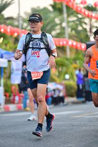 BIB: 0913
                            <button type="button" onclick="openModal(10778205)" class="btn btn-primary btn-sm float-right btn-popup" data-toggle="modal" data-target=".modal-high-quality">
                        <i class="fas fa-shopping-cart"></i> Add to Cart
                    </button>
                                            <button type="button" onclick="isThisMe(10778205, true)" class="btn btn-success btn-sm float-right btn-popup btn-isme hidden" data-toggle="tooltip" data-placement="bottom" title="นี่คือรูปของคุณใช่ไหม คลิกที่นี่เพื่อเอาเข้าอัลบั้ม">
                        <i class="fas fa-plus"></i> Add to album
                    </button>
                    <button type="button" onclick="isThisMe(10778205, false)" class="btn btn-warning btn-sm float-right btn-popup btn-isnotme hidden">
                        <i class="fas fa-ban"></i> Remove from album
                    </button>