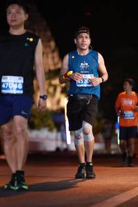BIB: 570, 47046
                            <button type="button" onclick="openModal(15394987)" class="btn btn-primary btn-sm float-right btn-popup" data-toggle="modal" data-target=".modal-high-quality">
                        <i class="fas fa-shopping-cart"></i> Add to Cart
                    </button>
                                            <button type="button" onclick="isThisMe(15394987, true)" class="btn btn-success btn-sm float-right btn-popup btn-isme hidden" data-toggle="tooltip" data-placement="bottom" title="นี่คือรูปของคุณใช่ไหม คลิกที่นี่เพื่อเอาเข้าอัลบั้ม">
                        <i class="fas fa-plus"></i> Add to album
                    </button>
                    <button type="button" onclick="isThisMe(15394987, false)" class="btn btn-warning btn-sm float-right btn-popup btn-isnotme hidden">
                        <i class="fas fa-ban"></i> Remove from album
                    </button>