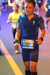 BIB: 40104
                            <button type="button" onclick="openModal(13777542)" class="btn btn-primary btn-sm float-right btn-popup" data-toggle="modal" data-target=".modal-high-quality">
                        <i class="fas fa-shopping-cart"></i> Add to Cart
                    </button>
                                            <button type="button" onclick="isThisMe(13777542, true)" class="btn btn-success btn-sm float-right btn-popup btn-isme hidden" data-toggle="tooltip" data-placement="bottom" title="นี่คือรูปของคุณใช่ไหม คลิกที่นี่เพื่อเอาเข้าอัลบั้ม">
                        <i class="fas fa-plus"></i> Add to album
                    </button>
                    <button type="button" onclick="isThisMe(13777542, false)" class="btn btn-warning btn-sm float-right btn-popup btn-isnotme hidden">
                        <i class="fas fa-ban"></i> Remove from album
                    </button>