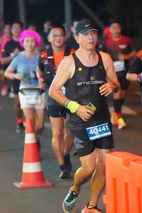 BIB: 40441
                            <button type="button" onclick="openModal(13720880)" class="btn btn-primary btn-sm float-right btn-popup" data-toggle="modal" data-target=".modal-high-quality">
                        <i class="fas fa-shopping-cart"></i> Add to Cart
                    </button>
                                            <button type="button" onclick="isThisMe(13720880, true)" class="btn btn-success btn-sm float-right btn-popup btn-isme hidden" data-toggle="tooltip" data-placement="bottom" title="นี่คือรูปของคุณใช่ไหม คลิกที่นี่เพื่อเอาเข้าอัลบั้ม">
                        <i class="fas fa-plus"></i> Add to album
                    </button>
                    <button type="button" onclick="isThisMe(13720880, false)" class="btn btn-warning btn-sm float-right btn-popup btn-isnotme hidden">
                        <i class="fas fa-ban"></i> Remove from album
                    </button>