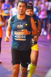 BIB: 42099
                            <button type="button" onclick="openModal(13777200)" class="btn btn-primary btn-sm float-right btn-popup" data-toggle="modal" data-target=".modal-high-quality">
                        <i class="fas fa-shopping-cart"></i> Add to Cart
                    </button>
                                            <button type="button" onclick="isThisMe(13777200, true)" class="btn btn-success btn-sm float-right btn-popup btn-isme hidden" data-toggle="tooltip" data-placement="bottom" title="นี่คือรูปของคุณใช่ไหม คลิกที่นี่เพื่อเอาเข้าอัลบั้ม">
                        <i class="fas fa-plus"></i> Add to album
                    </button>
                    <button type="button" onclick="isThisMe(13777200, false)" class="btn btn-warning btn-sm float-right btn-popup btn-isnotme hidden">
                        <i class="fas fa-ban"></i> Remove from album
                    </button>