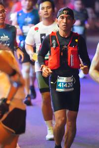 BIB: 41420
                            <button type="button" onclick="openModal(13777122)" class="btn btn-primary btn-sm float-right btn-popup" data-toggle="modal" data-target=".modal-high-quality">
                        <i class="fas fa-shopping-cart"></i> Add to Cart
                    </button>
                                            <button type="button" onclick="isThisMe(13777122, true)" class="btn btn-success btn-sm float-right btn-popup btn-isme hidden" data-toggle="tooltip" data-placement="bottom" title="นี่คือรูปของคุณใช่ไหม คลิกที่นี่เพื่อเอาเข้าอัลบั้ม">
                        <i class="fas fa-plus"></i> Add to album
                    </button>
                    <button type="button" onclick="isThisMe(13777122, false)" class="btn btn-warning btn-sm float-right btn-popup btn-isnotme hidden">
                        <i class="fas fa-ban"></i> Remove from album
                    </button>