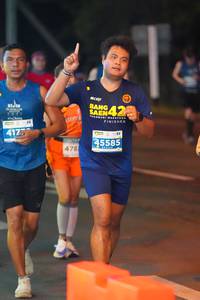 BIB: 202, 417, 45585, 478
                            <button type="button" onclick="openModal(13721061)" class="btn btn-primary btn-sm float-right btn-popup" data-toggle="modal" data-target=".modal-high-quality">
                        <i class="fas fa-shopping-cart"></i> Add to Cart
                    </button>
                                            <button type="button" onclick="isThisMe(13721061, true)" class="btn btn-success btn-sm float-right btn-popup btn-isme hidden" data-toggle="tooltip" data-placement="bottom" title="นี่คือรูปของคุณใช่ไหม คลิกที่นี่เพื่อเอาเข้าอัลบั้ม">
                        <i class="fas fa-plus"></i> Add to album
                    </button>
                    <button type="button" onclick="isThisMe(13721061, false)" class="btn btn-warning btn-sm float-right btn-popup btn-isnotme hidden">
                        <i class="fas fa-ban"></i> Remove from album
                    </button>