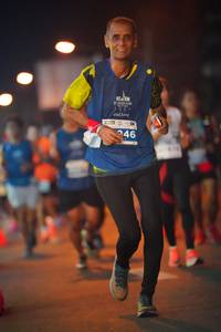 BIB: 021, 246
                            <button type="button" onclick="openModal(13765977)" class="btn btn-primary btn-sm float-right btn-popup" data-toggle="modal" data-target=".modal-high-quality">
                        <i class="fas fa-shopping-cart"></i> Add to Cart
                    </button>
                                            <button type="button" onclick="isThisMe(13765977, true)" class="btn btn-success btn-sm float-right btn-popup btn-isme hidden" data-toggle="tooltip" data-placement="bottom" title="นี่คือรูปของคุณใช่ไหม คลิกที่นี่เพื่อเอาเข้าอัลบั้ม">
                        <i class="fas fa-plus"></i> Add to album
                    </button>
                    <button type="button" onclick="isThisMe(13765977, false)" class="btn btn-warning btn-sm float-right btn-popup btn-isnotme hidden">
                        <i class="fas fa-ban"></i> Remove from album
                    </button>