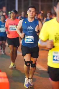 BIB: 2021, 40871
                            <button type="button" onclick="openModal(13762750)" class="btn btn-primary btn-sm float-right btn-popup" data-toggle="modal" data-target=".modal-high-quality">
                        <i class="fas fa-shopping-cart"></i> Add to Cart
                    </button>
                                            <button type="button" onclick="isThisMe(13762750, true)" class="btn btn-success btn-sm float-right btn-popup btn-isme hidden" data-toggle="tooltip" data-placement="bottom" title="นี่คือรูปของคุณใช่ไหม คลิกที่นี่เพื่อเอาเข้าอัลบั้ม">
                        <i class="fas fa-plus"></i> Add to album
                    </button>
                    <button type="button" onclick="isThisMe(13762750, false)" class="btn btn-warning btn-sm float-right btn-popup btn-isnotme hidden">
                        <i class="fas fa-ban"></i> Remove from album
                    </button>