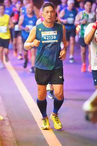 BIB: 42138
                            <button type="button" onclick="openModal(13776967)" class="btn btn-primary btn-sm float-right btn-popup" data-toggle="modal" data-target=".modal-high-quality">
                        <i class="fas fa-shopping-cart"></i> Add to Cart
                    </button>
                                            <button type="button" onclick="isThisMe(13776967, true)" class="btn btn-success btn-sm float-right btn-popup btn-isme hidden" data-toggle="tooltip" data-placement="bottom" title="นี่คือรูปของคุณใช่ไหม คลิกที่นี่เพื่อเอาเข้าอัลบั้ม">
                        <i class="fas fa-plus"></i> Add to album
                    </button>
                    <button type="button" onclick="isThisMe(13776967, false)" class="btn btn-warning btn-sm float-right btn-popup btn-isnotme hidden">
                        <i class="fas fa-ban"></i> Remove from album
                    </button>