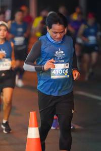 BIB: 7540, 41006
                            <button type="button" onclick="openModal(13721460)" class="btn btn-primary btn-sm float-right btn-popup" data-toggle="modal" data-target=".modal-high-quality">
                        <i class="fas fa-shopping-cart"></i> Add to Cart
                    </button>
                                            <button type="button" onclick="isThisMe(13721460, true)" class="btn btn-success btn-sm float-right btn-popup btn-isme hidden" data-toggle="tooltip" data-placement="bottom" title="นี่คือรูปของคุณใช่ไหม คลิกที่นี่เพื่อเอาเข้าอัลบั้ม">
                        <i class="fas fa-plus"></i> Add to album
                    </button>
                    <button type="button" onclick="isThisMe(13721460, false)" class="btn btn-warning btn-sm float-right btn-popup btn-isnotme hidden">
                        <i class="fas fa-ban"></i> Remove from album
                    </button>