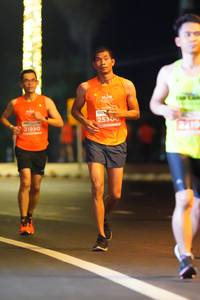 BIB: 25300, 210, 21950
                            <button type="button" onclick="openModal(14126675)" class="btn btn-primary btn-sm float-right btn-popup" data-toggle="modal" data-target=".modal-high-quality">
                        <i class="fas fa-shopping-cart"></i> Add to Cart
                    </button>
                                            <button type="button" onclick="isThisMe(14126675, true)" class="btn btn-success btn-sm float-right btn-popup btn-isme hidden" data-toggle="tooltip" data-placement="bottom" title="นี่คือรูปของคุณใช่ไหม คลิกที่นี่เพื่อเอาเข้าอัลบั้ม">
                        <i class="fas fa-plus"></i> Add to album
                    </button>
                    <button type="button" onclick="isThisMe(14126675, false)" class="btn btn-warning btn-sm float-right btn-popup btn-isnotme hidden">
                        <i class="fas fa-ban"></i> Remove from album
                    </button>