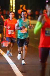 BIB: 20163, 20879
                            <button type="button" onclick="openModal(14025943)" class="btn btn-primary btn-sm float-right btn-popup" data-toggle="modal" data-target=".modal-high-quality">
                        <i class="fas fa-shopping-cart"></i> Add to Cart
                    </button>
                                            <button type="button" onclick="isThisMe(14025943, true)" class="btn btn-success btn-sm float-right btn-popup btn-isme hidden" data-toggle="tooltip" data-placement="bottom" title="นี่คือรูปของคุณใช่ไหม คลิกที่นี่เพื่อเอาเข้าอัลบั้ม">
                        <i class="fas fa-plus"></i> Add to album
                    </button>
                    <button type="button" onclick="isThisMe(14025943, false)" class="btn btn-warning btn-sm float-right btn-popup btn-isnotme hidden">
                        <i class="fas fa-ban"></i> Remove from album
                    </button>