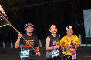 BIB: 77411, 47524, 4335
                            <button type="button" onclick="openModal(13721091)" class="btn btn-primary btn-sm float-right btn-popup" data-toggle="modal" data-target=".modal-high-quality">
                        <i class="fas fa-shopping-cart"></i> Add to Cart
                    </button>
                                            <button type="button" onclick="isThisMe(13721091, true)" class="btn btn-success btn-sm float-right btn-popup btn-isme hidden" data-toggle="tooltip" data-placement="bottom" title="นี่คือรูปของคุณใช่ไหม คลิกที่นี่เพื่อเอาเข้าอัลบั้ม">
                        <i class="fas fa-plus"></i> Add to album
                    </button>
                    <button type="button" onclick="isThisMe(13721091, false)" class="btn btn-warning btn-sm float-right btn-popup btn-isnotme hidden">
                        <i class="fas fa-ban"></i> Remove from album
                    </button>