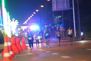 BIB: 
                            <button type="button" onclick="openModal(13720199)" class="btn btn-primary btn-sm float-right btn-popup" data-toggle="modal" data-target=".modal-high-quality">
                        <i class="fas fa-shopping-cart"></i> Add to Cart
                    </button>
                                            <button type="button" onclick="isThisMe(13720199, true)" class="btn btn-success btn-sm float-right btn-popup btn-isme hidden" data-toggle="tooltip" data-placement="bottom" title="นี่คือรูปของคุณใช่ไหม คลิกที่นี่เพื่อเอาเข้าอัลบั้ม">
                        <i class="fas fa-plus"></i> Add to album
                    </button>
                    <button type="button" onclick="isThisMe(13720199, false)" class="btn btn-warning btn-sm float-right btn-popup btn-isnotme hidden">
                        <i class="fas fa-ban"></i> Remove from album
                    </button>