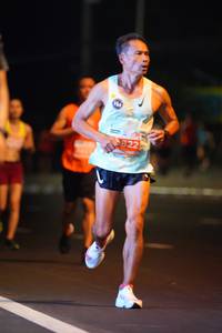 BIB: 822
                            <button type="button" onclick="openModal(14075724)" class="btn btn-primary btn-sm float-right btn-popup" data-toggle="modal" data-target=".modal-high-quality">
                        <i class="fas fa-shopping-cart"></i> Add to Cart
                    </button>
                                            <button type="button" onclick="isThisMe(14075724, true)" class="btn btn-success btn-sm float-right btn-popup btn-isme hidden" data-toggle="tooltip" data-placement="bottom" title="นี่คือรูปของคุณใช่ไหม คลิกที่นี่เพื่อเอาเข้าอัลบั้ม">
                        <i class="fas fa-plus"></i> Add to album
                    </button>
                    <button type="button" onclick="isThisMe(14075724, false)" class="btn btn-warning btn-sm float-right btn-popup btn-isnotme hidden">
                        <i class="fas fa-ban"></i> Remove from album
                    </button>