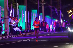 BIB: 7641
                            <button type="button" onclick="openModal(13967152)" class="btn btn-primary btn-sm float-right btn-popup" data-toggle="modal" data-target=".modal-high-quality">
                        <i class="fas fa-shopping-cart"></i> Add to Cart
                    </button>
                                            <button type="button" onclick="isThisMe(13967152, true)" class="btn btn-success btn-sm float-right btn-popup btn-isme hidden" data-toggle="tooltip" data-placement="bottom" title="นี่คือรูปของคุณใช่ไหม คลิกที่นี่เพื่อเอาเข้าอัลบั้ม">
                        <i class="fas fa-plus"></i> Add to album
                    </button>
                    <button type="button" onclick="isThisMe(13967152, false)" class="btn btn-warning btn-sm float-right btn-popup btn-isnotme hidden">
                        <i class="fas fa-ban"></i> Remove from album
                    </button>