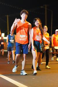 BIB: 2370, 25145
                            <button type="button" onclick="openModal(13873594)" class="btn btn-primary btn-sm float-right btn-popup" data-toggle="modal" data-target=".modal-high-quality">
                        <i class="fas fa-shopping-cart"></i> Add to Cart
                    </button>
                                            <button type="button" onclick="isThisMe(13873594, true)" class="btn btn-success btn-sm float-right btn-popup btn-isme hidden" data-toggle="tooltip" data-placement="bottom" title="นี่คือรูปของคุณใช่ไหม คลิกที่นี่เพื่อเอาเข้าอัลบั้ม">
                        <i class="fas fa-plus"></i> Add to album
                    </button>
                    <button type="button" onclick="isThisMe(13873594, false)" class="btn btn-warning btn-sm float-right btn-popup btn-isnotme hidden">
                        <i class="fas fa-ban"></i> Remove from album
                    </button>