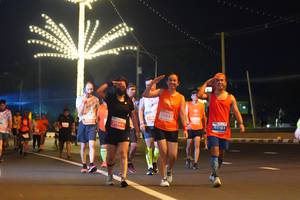 BIB: 23691, 40183, 21144
                            <button type="button" onclick="openModal(13880479)" class="btn btn-primary btn-sm float-right btn-popup" data-toggle="modal" data-target=".modal-high-quality">
                        <i class="fas fa-shopping-cart"></i> Add to Cart
                    </button>
                                            <button type="button" onclick="isThisMe(13880479, true)" class="btn btn-success btn-sm float-right btn-popup btn-isme hidden" data-toggle="tooltip" data-placement="bottom" title="นี่คือรูปของคุณใช่ไหม คลิกที่นี่เพื่อเอาเข้าอัลบั้ม">
                        <i class="fas fa-plus"></i> Add to album
                    </button>
                    <button type="button" onclick="isThisMe(13880479, false)" class="btn btn-warning btn-sm float-right btn-popup btn-isnotme hidden">
                        <i class="fas fa-ban"></i> Remove from album
                    </button>