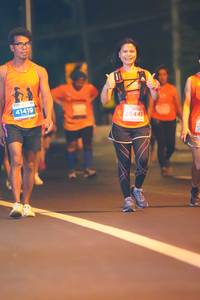 BIB: 41419, 28445
                            <button type="button" onclick="openModal(13892794)" class="btn btn-primary btn-sm float-right btn-popup" data-toggle="modal" data-target=".modal-high-quality">
                        <i class="fas fa-shopping-cart"></i> Add to Cart
                    </button>
                                            <button type="button" onclick="isThisMe(13892794, true)" class="btn btn-success btn-sm float-right btn-popup btn-isme hidden" data-toggle="tooltip" data-placement="bottom" title="นี่คือรูปของคุณใช่ไหม คลิกที่นี่เพื่อเอาเข้าอัลบั้ม">
                        <i class="fas fa-plus"></i> Add to album
                    </button>
                    <button type="button" onclick="isThisMe(13892794, false)" class="btn btn-warning btn-sm float-right btn-popup btn-isnotme hidden">
                        <i class="fas fa-ban"></i> Remove from album
                    </button>
