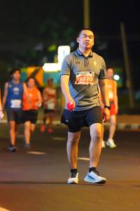 BIB: 99220
                            <button type="button" onclick="openModal(13870591)" class="btn btn-primary btn-sm float-right btn-popup" data-toggle="modal" data-target=".modal-high-quality">
                        <i class="fas fa-shopping-cart"></i> Add to Cart
                    </button>
                                            <button type="button" onclick="isThisMe(13870591, true)" class="btn btn-success btn-sm float-right btn-popup btn-isme hidden" data-toggle="tooltip" data-placement="bottom" title="นี่คือรูปของคุณใช่ไหม คลิกที่นี่เพื่อเอาเข้าอัลบั้ม">
                        <i class="fas fa-plus"></i> Add to album
                    </button>
                    <button type="button" onclick="isThisMe(13870591, false)" class="btn btn-warning btn-sm float-right btn-popup btn-isnotme hidden">
                        <i class="fas fa-ban"></i> Remove from album
                    </button>