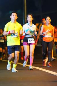 BIB: 47246, 27883, 42911
                            <button type="button" onclick="openModal(13893078)" class="btn btn-primary btn-sm float-right btn-popup" data-toggle="modal" data-target=".modal-high-quality">
                        <i class="fas fa-shopping-cart"></i> Add to Cart
                    </button>
                                            <button type="button" onclick="isThisMe(13893078, true)" class="btn btn-success btn-sm float-right btn-popup btn-isme hidden" data-toggle="tooltip" data-placement="bottom" title="นี่คือรูปของคุณใช่ไหม คลิกที่นี่เพื่อเอาเข้าอัลบั้ม">
                        <i class="fas fa-plus"></i> Add to album
                    </button>
                    <button type="button" onclick="isThisMe(13893078, false)" class="btn btn-warning btn-sm float-right btn-popup btn-isnotme hidden">
                        <i class="fas fa-ban"></i> Remove from album
                    </button>