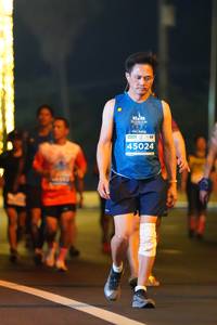 BIB: 202, 45024
                            <button type="button" onclick="openModal(13907017)" class="btn btn-primary btn-sm float-right btn-popup" data-toggle="modal" data-target=".modal-high-quality">
                        <i class="fas fa-shopping-cart"></i> Add to Cart
                    </button>
                                            <button type="button" onclick="isThisMe(13907017, true)" class="btn btn-success btn-sm float-right btn-popup btn-isme hidden" data-toggle="tooltip" data-placement="bottom" title="นี่คือรูปของคุณใช่ไหม คลิกที่นี่เพื่อเอาเข้าอัลบั้ม">
                        <i class="fas fa-plus"></i> Add to album
                    </button>
                    <button type="button" onclick="isThisMe(13907017, false)" class="btn btn-warning btn-sm float-right btn-popup btn-isnotme hidden">
                        <i class="fas fa-ban"></i> Remove from album
                    </button>