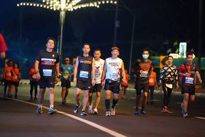 BIB: 46137, 2163, 3821, 46936, 45958, 
                            <button type="button" onclick="openModal(13885468)" class="btn btn-primary btn-sm float-right btn-popup" data-toggle="modal" data-target=".modal-high-quality">
                        <i class="fas fa-shopping-cart"></i> Add to Cart
                    </button>
                                            <button type="button" onclick="isThisMe(13885468, true)" class="btn btn-success btn-sm float-right btn-popup btn-isme hidden" data-toggle="tooltip" data-placement="bottom" title="นี่คือรูปของคุณใช่ไหม คลิกที่นี่เพื่อเอาเข้าอัลบั้ม">
                        <i class="fas fa-plus"></i> Add to album
                    </button>
                    <button type="button" onclick="isThisMe(13885468, false)" class="btn btn-warning btn-sm float-right btn-popup btn-isnotme hidden">
                        <i class="fas fa-ban"></i> Remove from album
                    </button>