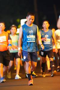 BIB: 021, 535, 42135
                            <button type="button" onclick="openModal(13948088)" class="btn btn-primary btn-sm float-right btn-popup" data-toggle="modal" data-target=".modal-high-quality">
                        <i class="fas fa-shopping-cart"></i> Add to Cart
                    </button>
                                            <button type="button" onclick="isThisMe(13948088, true)" class="btn btn-success btn-sm float-right btn-popup btn-isme hidden" data-toggle="tooltip" data-placement="bottom" title="นี่คือรูปของคุณใช่ไหม คลิกที่นี่เพื่อเอาเข้าอัลบั้ม">
                        <i class="fas fa-plus"></i> Add to album
                    </button>
                    <button type="button" onclick="isThisMe(13948088, false)" class="btn btn-warning btn-sm float-right btn-popup btn-isnotme hidden">
                        <i class="fas fa-ban"></i> Remove from album
                    </button>