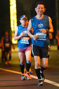 BIB: 021, 45558, 41819
                            <button type="button" onclick="openModal(13928392)" class="btn btn-primary btn-sm float-right btn-popup" data-toggle="modal" data-target=".modal-high-quality">
                        <i class="fas fa-shopping-cart"></i> Add to Cart
                    </button>
                                            <button type="button" onclick="isThisMe(13928392, true)" class="btn btn-success btn-sm float-right btn-popup btn-isme hidden" data-toggle="tooltip" data-placement="bottom" title="นี่คือรูปของคุณใช่ไหม คลิกที่นี่เพื่อเอาเข้าอัลบั้ม">
                        <i class="fas fa-plus"></i> Add to album
                    </button>
                    <button type="button" onclick="isThisMe(13928392, false)" class="btn btn-warning btn-sm float-right btn-popup btn-isnotme hidden">
                        <i class="fas fa-ban"></i> Remove from album
                    </button>