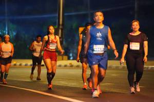 BIB: 4777, 28788, 6621, 43366
                            <button type="button" onclick="openModal(13934993)" class="btn btn-primary btn-sm float-right btn-popup" data-toggle="modal" data-target=".modal-high-quality">
                        <i class="fas fa-shopping-cart"></i> Add to Cart
                    </button>
                                            <button type="button" onclick="isThisMe(13934993, true)" class="btn btn-success btn-sm float-right btn-popup btn-isme hidden" data-toggle="tooltip" data-placement="bottom" title="นี่คือรูปของคุณใช่ไหม คลิกที่นี่เพื่อเอาเข้าอัลบั้ม">
                        <i class="fas fa-plus"></i> Add to album
                    </button>
                    <button type="button" onclick="isThisMe(13934993, false)" class="btn btn-warning btn-sm float-right btn-popup btn-isnotme hidden">
                        <i class="fas fa-ban"></i> Remove from album
                    </button>