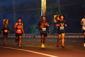 BIB: 46007, 45095, 47295
                            <button type="button" onclick="openModal(13933276)" class="btn btn-primary btn-sm float-right btn-popup" data-toggle="modal" data-target=".modal-high-quality">
                        <i class="fas fa-shopping-cart"></i> Add to Cart
                    </button>
                                            <button type="button" onclick="isThisMe(13933276, true)" class="btn btn-success btn-sm float-right btn-popup btn-isme hidden" data-toggle="tooltip" data-placement="bottom" title="นี่คือรูปของคุณใช่ไหม คลิกที่นี่เพื่อเอาเข้าอัลบั้ม">
                        <i class="fas fa-plus"></i> Add to album
                    </button>
                    <button type="button" onclick="isThisMe(13933276, false)" class="btn btn-warning btn-sm float-right btn-popup btn-isnotme hidden">
                        <i class="fas fa-ban"></i> Remove from album
                    </button>
