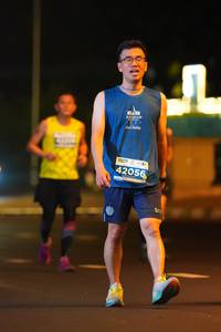 BIB: 921, 42056
                            <button type="button" onclick="openModal(14012569)" class="btn btn-primary btn-sm float-right btn-popup" data-toggle="modal" data-target=".modal-high-quality">
                        <i class="fas fa-shopping-cart"></i> Add to Cart
                    </button>
                                            <button type="button" onclick="isThisMe(14012569, true)" class="btn btn-success btn-sm float-right btn-popup btn-isme hidden" data-toggle="tooltip" data-placement="bottom" title="นี่คือรูปของคุณใช่ไหม คลิกที่นี่เพื่อเอาเข้าอัลบั้ม">
                        <i class="fas fa-plus"></i> Add to album
                    </button>
                    <button type="button" onclick="isThisMe(14012569, false)" class="btn btn-warning btn-sm float-right btn-popup btn-isnotme hidden">
                        <i class="fas fa-ban"></i> Remove from album
                    </button>