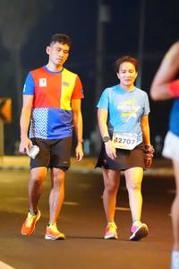 BIB: 42707
                            <button type="button" onclick="openModal(13986065)" class="btn btn-primary btn-sm float-right btn-popup" data-toggle="modal" data-target=".modal-high-quality">
                        <i class="fas fa-shopping-cart"></i> Add to Cart
                    </button>
                                            <button type="button" onclick="isThisMe(13986065, true)" class="btn btn-success btn-sm float-right btn-popup btn-isme hidden" data-toggle="tooltip" data-placement="bottom" title="นี่คือรูปของคุณใช่ไหม คลิกที่นี่เพื่อเอาเข้าอัลบั้ม">
                        <i class="fas fa-plus"></i> Add to album
                    </button>
                    <button type="button" onclick="isThisMe(13986065, false)" class="btn btn-warning btn-sm float-right btn-popup btn-isnotme hidden">
                        <i class="fas fa-ban"></i> Remove from album
                    </button>