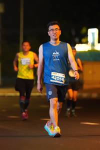 BIB: 201, 42056
                            <button type="button" onclick="openModal(14012641)" class="btn btn-primary btn-sm float-right btn-popup" data-toggle="modal" data-target=".modal-high-quality">
                        <i class="fas fa-shopping-cart"></i> Add to Cart
                    </button>
                                            <button type="button" onclick="isThisMe(14012641, true)" class="btn btn-success btn-sm float-right btn-popup btn-isme hidden" data-toggle="tooltip" data-placement="bottom" title="นี่คือรูปของคุณใช่ไหม คลิกที่นี่เพื่อเอาเข้าอัลบั้ม">
                        <i class="fas fa-plus"></i> Add to album
                    </button>
                    <button type="button" onclick="isThisMe(14012641, false)" class="btn btn-warning btn-sm float-right btn-popup btn-isnotme hidden">
                        <i class="fas fa-ban"></i> Remove from album
                    </button>