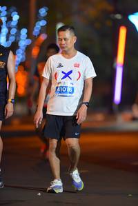 BIB: 41016
                            <button type="button" onclick="openModal(13796939)" class="btn btn-primary btn-sm float-right btn-popup" data-toggle="modal" data-target=".modal-high-quality">
                        <i class="fas fa-shopping-cart"></i> Add to Cart
                    </button>
                                            <button type="button" onclick="isThisMe(13796939, true)" class="btn btn-success btn-sm float-right btn-popup btn-isme hidden" data-toggle="tooltip" data-placement="bottom" title="นี่คือรูปของคุณใช่ไหม คลิกที่นี่เพื่อเอาเข้าอัลบั้ม">
                        <i class="fas fa-plus"></i> Add to album
                    </button>
                    <button type="button" onclick="isThisMe(13796939, false)" class="btn btn-warning btn-sm float-right btn-popup btn-isnotme hidden">
                        <i class="fas fa-ban"></i> Remove from album
                    </button>