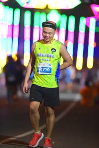 BIB: 41719
                            <button type="button" onclick="openModal(13842864)" class="btn btn-primary btn-sm float-right btn-popup" data-toggle="modal" data-target=".modal-high-quality">
                        <i class="fas fa-shopping-cart"></i> Add to Cart
                    </button>
                                            <button type="button" onclick="isThisMe(13842864, true)" class="btn btn-success btn-sm float-right btn-popup btn-isme hidden" data-toggle="tooltip" data-placement="bottom" title="นี่คือรูปของคุณใช่ไหม คลิกที่นี่เพื่อเอาเข้าอัลบั้ม">
                        <i class="fas fa-plus"></i> Add to album
                    </button>
                    <button type="button" onclick="isThisMe(13842864, false)" class="btn btn-warning btn-sm float-right btn-popup btn-isnotme hidden">
                        <i class="fas fa-ban"></i> Remove from album
                    </button>