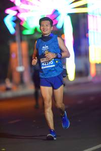 BIB: 42310
                            <button type="button" onclick="openModal(13803069)" class="btn btn-primary btn-sm float-right btn-popup" data-toggle="modal" data-target=".modal-high-quality">
                        <i class="fas fa-shopping-cart"></i> Add to Cart
                    </button>
                                            <button type="button" onclick="isThisMe(13803069, true)" class="btn btn-success btn-sm float-right btn-popup btn-isme hidden" data-toggle="tooltip" data-placement="bottom" title="นี่คือรูปของคุณใช่ไหม คลิกที่นี่เพื่อเอาเข้าอัลบั้ม">
                        <i class="fas fa-plus"></i> Add to album
                    </button>
                    <button type="button" onclick="isThisMe(13803069, false)" class="btn btn-warning btn-sm float-right btn-popup btn-isnotme hidden">
                        <i class="fas fa-ban"></i> Remove from album
                    </button>