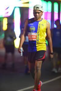 BIB: 25546
                            <button type="button" onclick="openModal(13805521)" class="btn btn-primary btn-sm float-right btn-popup" data-toggle="modal" data-target=".modal-high-quality">
                        <i class="fas fa-shopping-cart"></i> Add to Cart
                    </button>
                                            <button type="button" onclick="isThisMe(13805521, true)" class="btn btn-success btn-sm float-right btn-popup btn-isme hidden" data-toggle="tooltip" data-placement="bottom" title="นี่คือรูปของคุณใช่ไหม คลิกที่นี่เพื่อเอาเข้าอัลบั้ม">
                        <i class="fas fa-plus"></i> Add to album
                    </button>
                    <button type="button" onclick="isThisMe(13805521, false)" class="btn btn-warning btn-sm float-right btn-popup btn-isnotme hidden">
                        <i class="fas fa-ban"></i> Remove from album
                    </button>