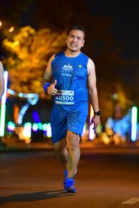 BIB: 40500
                            <button type="button" onclick="openModal(13898021)" class="btn btn-primary btn-sm float-right btn-popup" data-toggle="modal" data-target=".modal-high-quality">
                        <i class="fas fa-shopping-cart"></i> Add to Cart
                    </button>
                                            <button type="button" onclick="isThisMe(13898021, true)" class="btn btn-success btn-sm float-right btn-popup btn-isme hidden" data-toggle="tooltip" data-placement="bottom" title="นี่คือรูปของคุณใช่ไหม คลิกที่นี่เพื่อเอาเข้าอัลบั้ม">
                        <i class="fas fa-plus"></i> Add to album
                    </button>
                    <button type="button" onclick="isThisMe(13898021, false)" class="btn btn-warning btn-sm float-right btn-popup btn-isnotme hidden">
                        <i class="fas fa-ban"></i> Remove from album
                    </button>