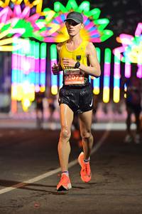 BIB: 22073
                            <button type="button" onclick="openModal(13934290)" class="btn btn-primary btn-sm float-right btn-popup" data-toggle="modal" data-target=".modal-high-quality">
                        <i class="fas fa-shopping-cart"></i> Add to Cart
                    </button>
                                            <button type="button" onclick="isThisMe(13934290, true)" class="btn btn-success btn-sm float-right btn-popup btn-isme hidden" data-toggle="tooltip" data-placement="bottom" title="นี่คือรูปของคุณใช่ไหม คลิกที่นี่เพื่อเอาเข้าอัลบั้ม">
                        <i class="fas fa-plus"></i> Add to album
                    </button>
                    <button type="button" onclick="isThisMe(13934290, false)" class="btn btn-warning btn-sm float-right btn-popup btn-isnotme hidden">
                        <i class="fas fa-ban"></i> Remove from album
                    </button>